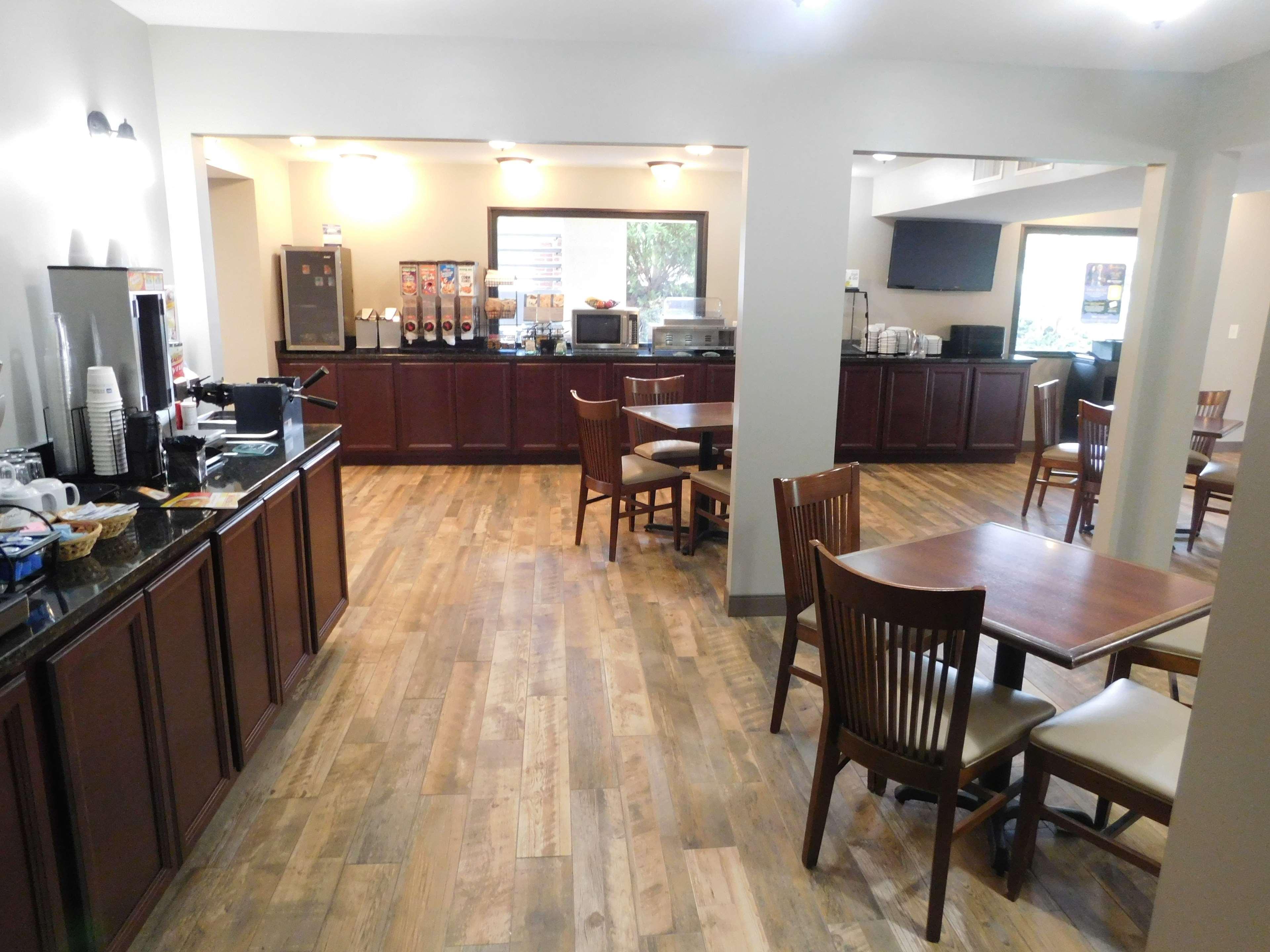 Best Western Shenandoah Inn Ньюнен Экстерьер фото