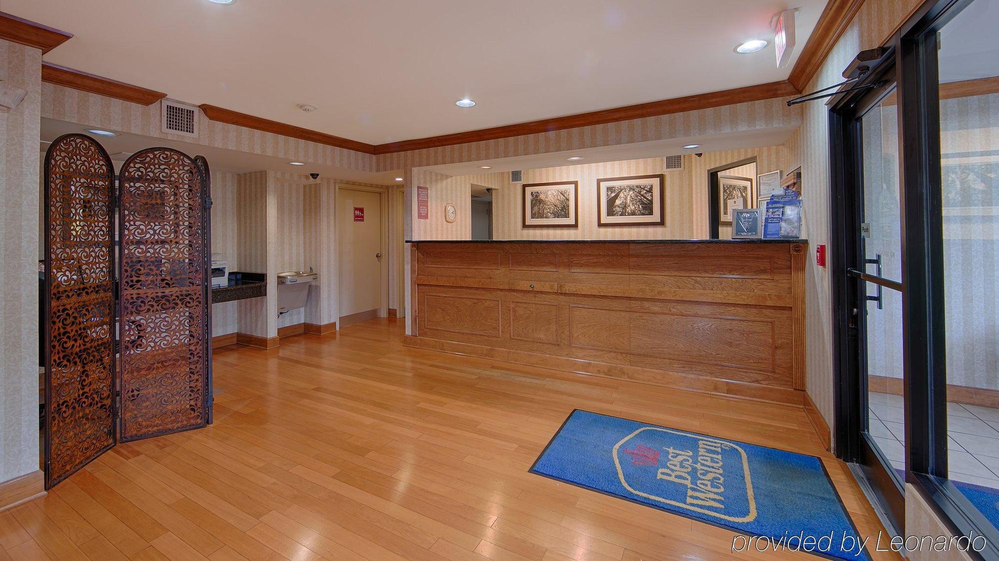 Best Western Shenandoah Inn Ньюнен Экстерьер фото