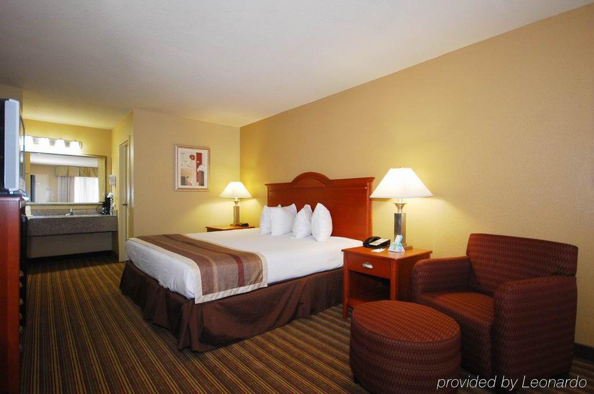 Best Western Shenandoah Inn Ньюнен Номер фото