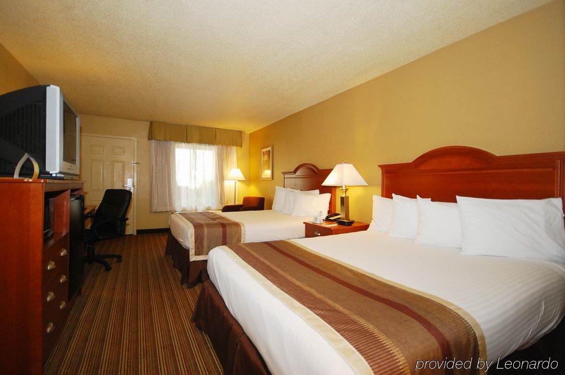 Best Western Shenandoah Inn Ньюнен Экстерьер фото